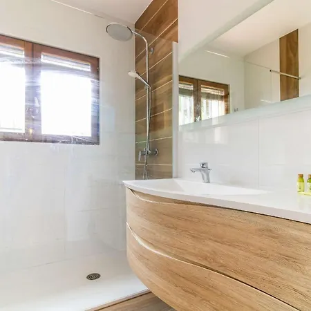 Select'sohome - Magnifique Pour 10 Personnes Avec Piscine Et Vue ! - Romarine Villa