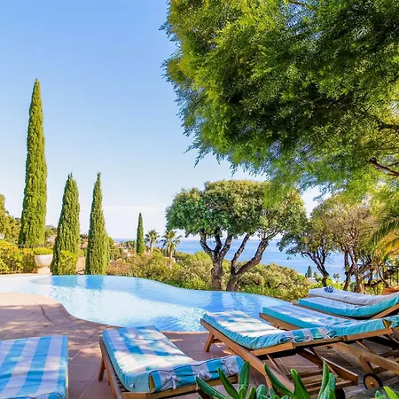 Villa Select'sohome - Magnifique Pour 10 Personnes Avec Piscine Et Vue ! - Romarine Le Lavandou